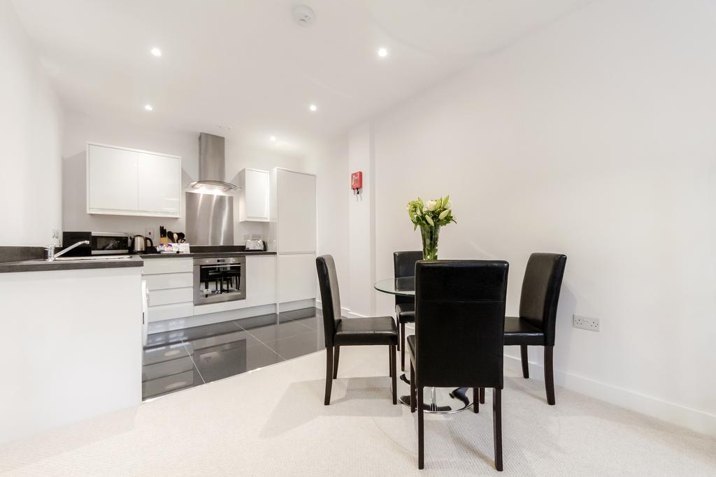 Roomspace Serviced Apartments - Nouvelle House Sutton  Exterior foto